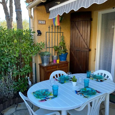 2 Z'efs Holiday home