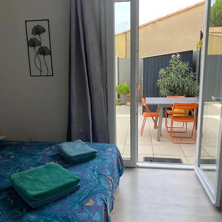 2 Z'efs Holiday home